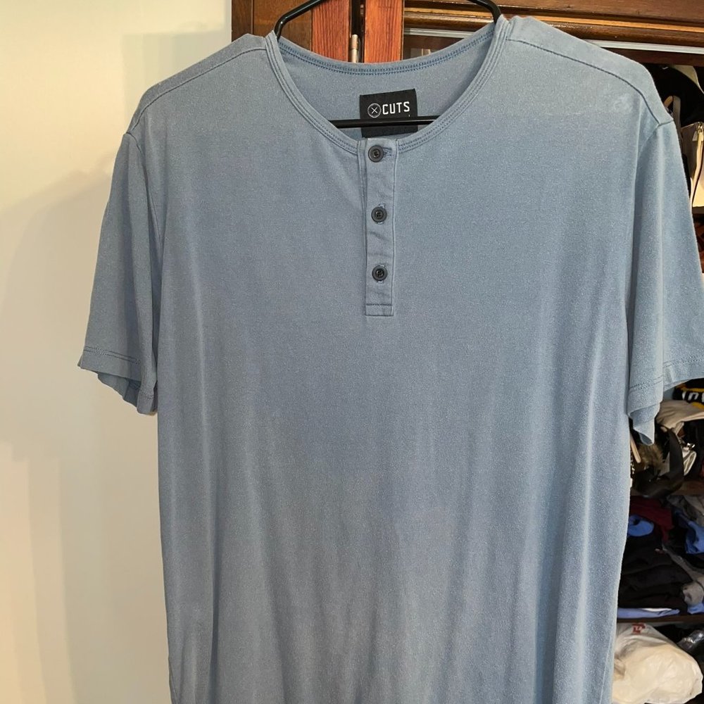 Cuts Clothing - AO Henley Elongated T-Shirt